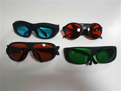 Indicadores de parámetros de lentes de gafas protectoras láser y sus métodos ...